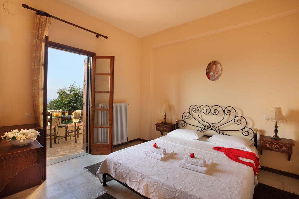 Stilvi Otel Tsagkarada Oda fotoğraf